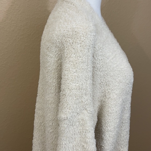 🌱 Cozy Luxury Cardigan - Picture 5 of 15